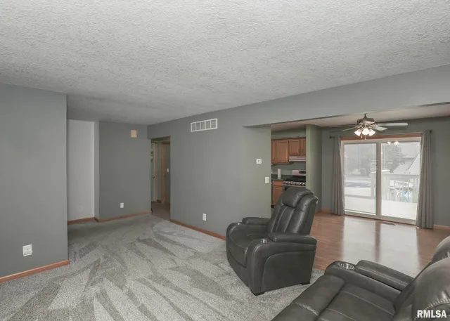 $267,500 | 330 Sullivan Drive, Colona, IL 61241