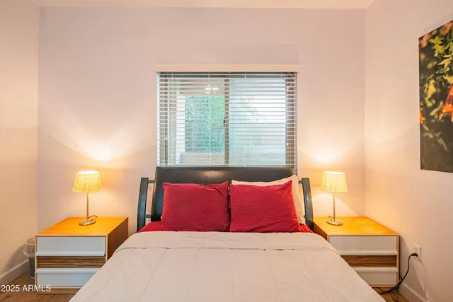 $324,000 | 920 East Devonshire Avenue, Unit 3025, Phoenix, AZ 85014