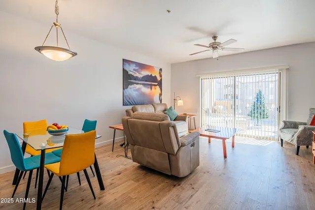 $324,000 | 920 East Devonshire Avenue, Unit 3025, Phoenix, AZ 85014