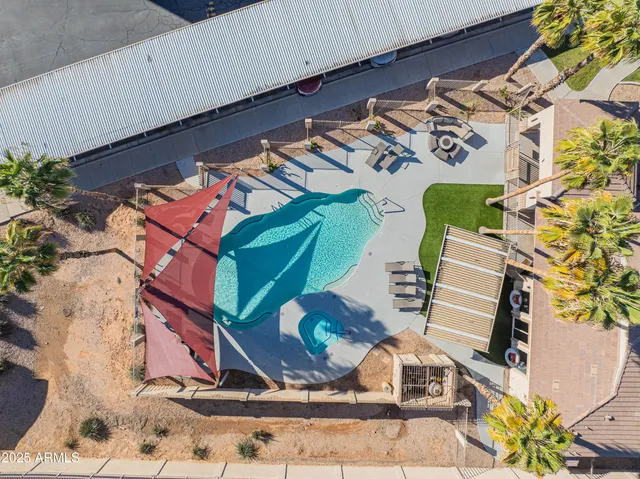 $324,000 | 920 East Devonshire Avenue, Unit 3025, Phoenix, AZ 85014