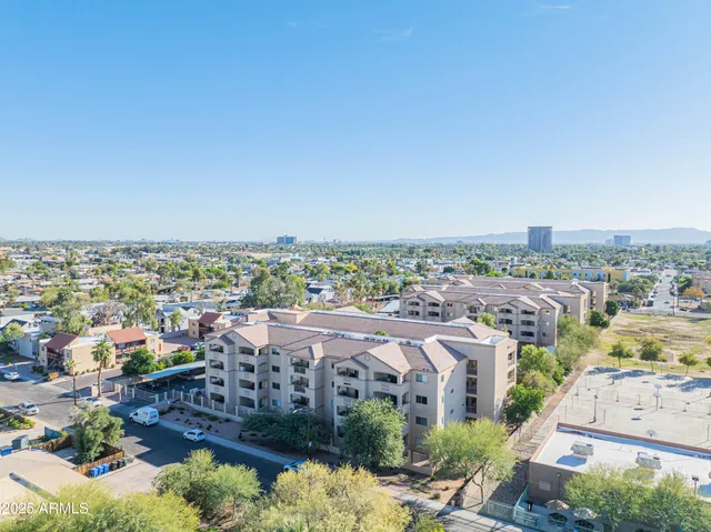 $324,000 | 920 East Devonshire Avenue, Unit 3025, Phoenix, AZ 85014