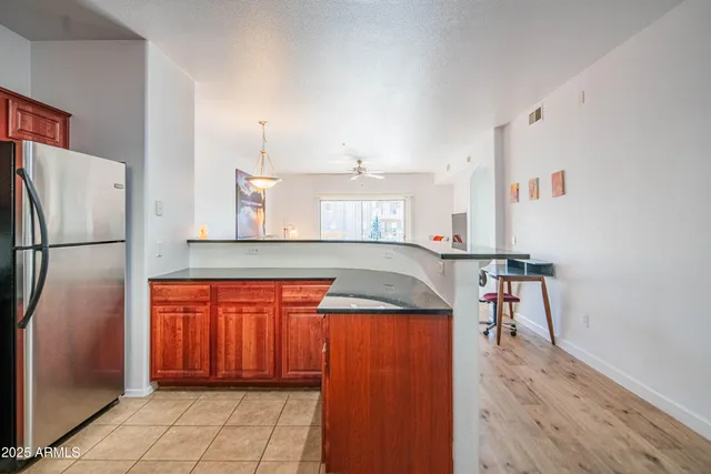 $324,000 | 920 East Devonshire Avenue, Unit 3025, Phoenix, AZ 85014