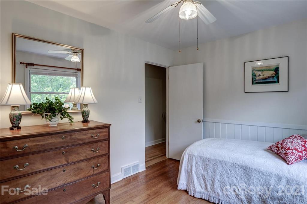 171 Beverly Road Asheville, NC 28805 - Photo 25 of 39 Gallery Image 25