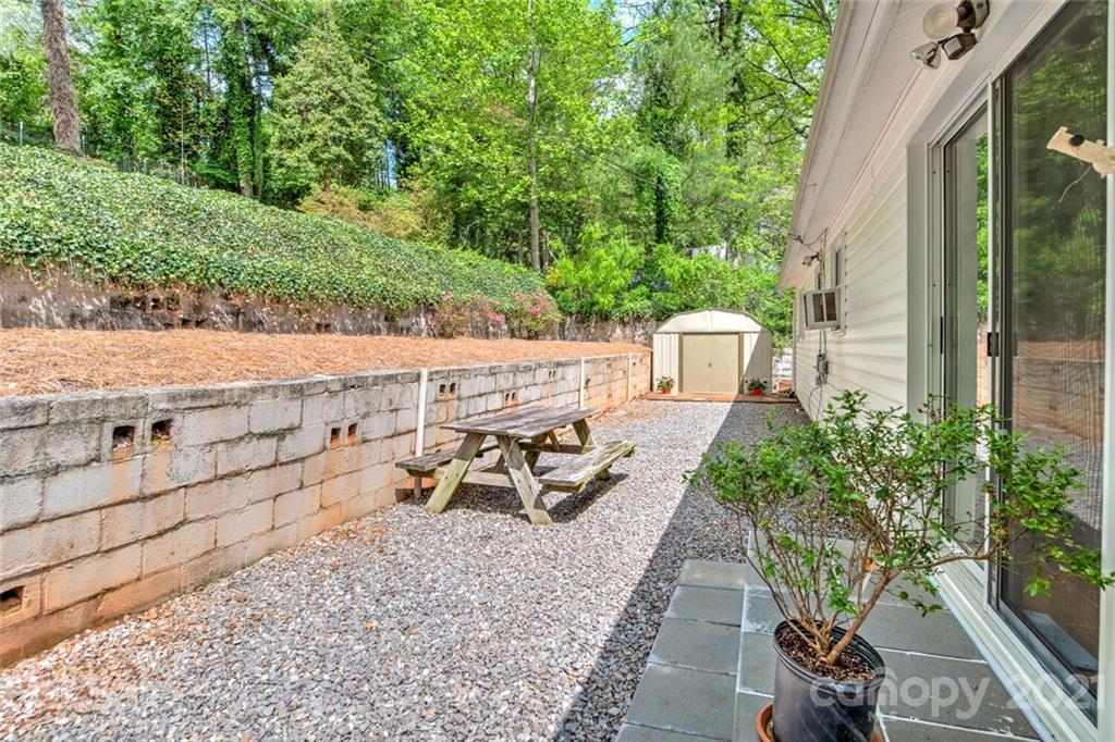 171 Beverly Road Asheville, NC 28805 - Photo 31 of 39 Gallery Image 31