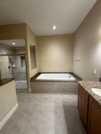 $2,600 | 26621 Bella Vista Drive, Howey-in-the-Hills, FL 34737