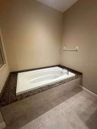 $2,600 | 26621 Bella Vista Drive, Howey-in-the-Hills, FL 34737