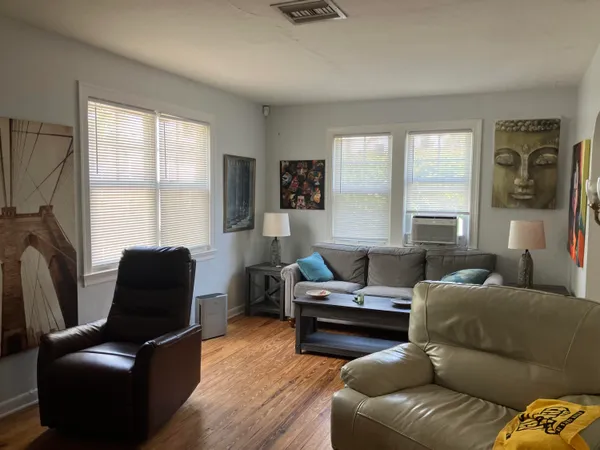 $2,100 | 415 9th Avenue North, Lake Worth Beach, FL 33460