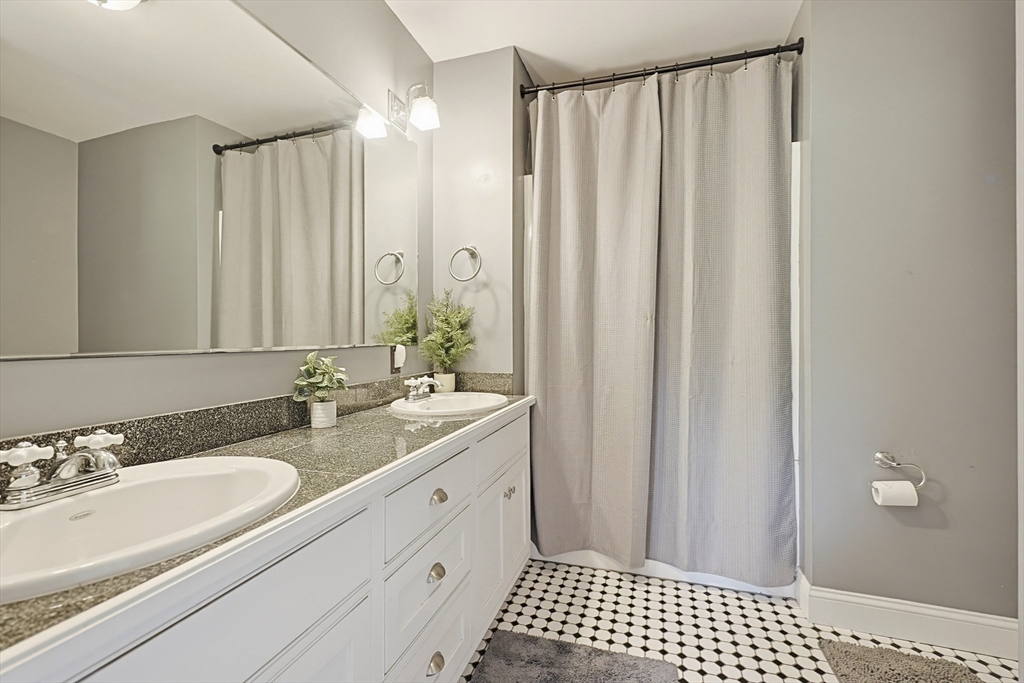 771 Podunk Road East Brookfield, MA 01515 - Photo 19 of 41