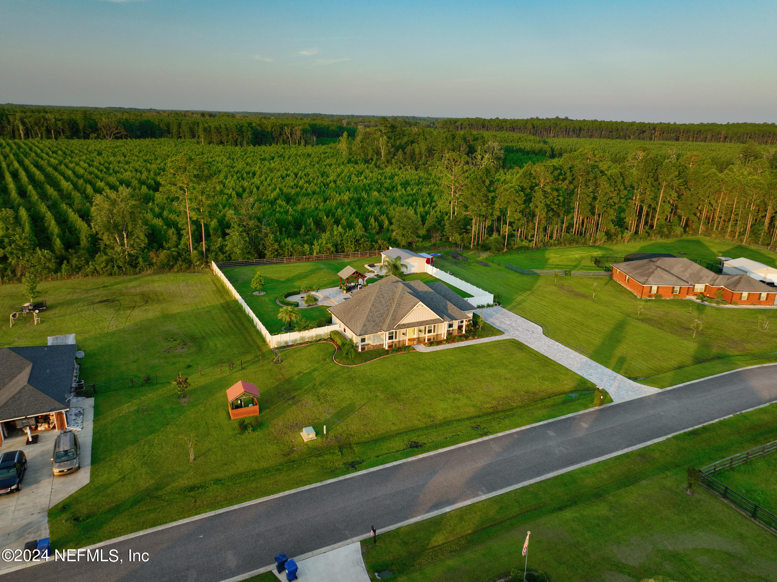 55278 Bartram Trail Callahan, FL 32011 - Photo 81 of 88 an aerial view of a golf course with car park