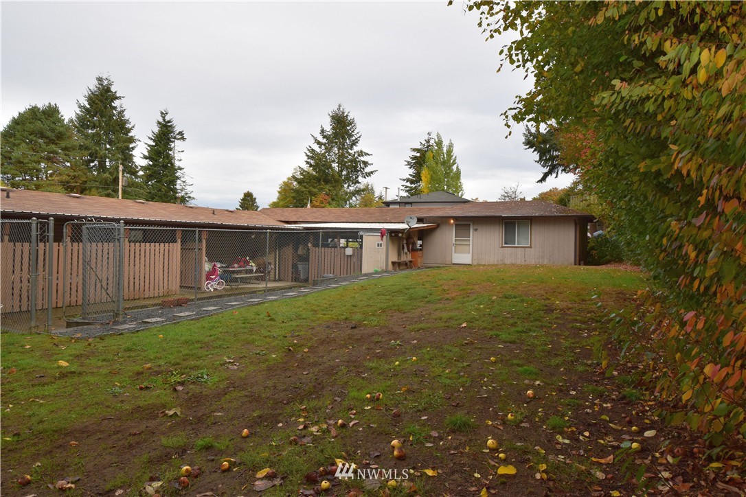 620 Index Avenue Northeast Renton, WA 98056 - Photo 15 of 17 front view of a house with a yard