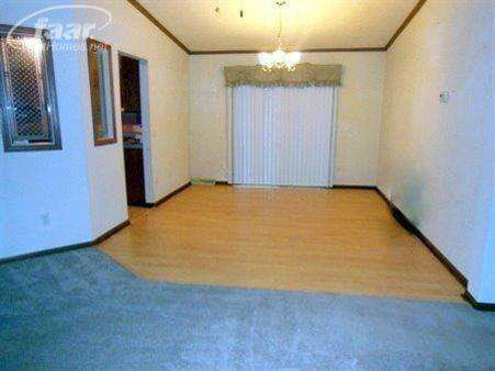 9380 West Stanley Road Flushing, MI 48433 - Photo 7 of 17 20416937-6.JPG