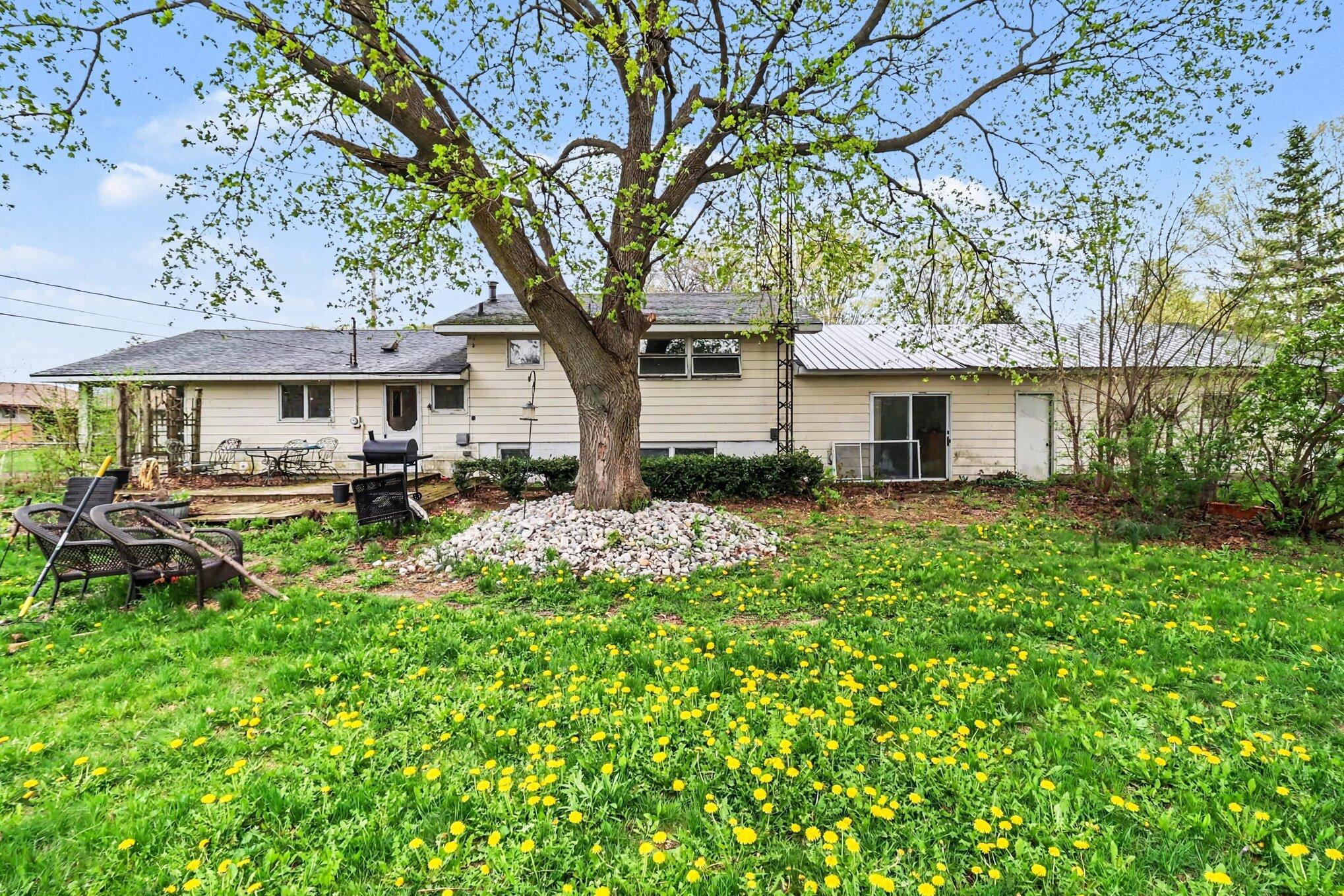 117 Apple Street Hart, MI 49420 - Photo 4 of 29 024_file_6061