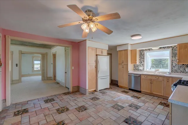 $640,000 | 3756 County Highway North, Milton, WI 53563