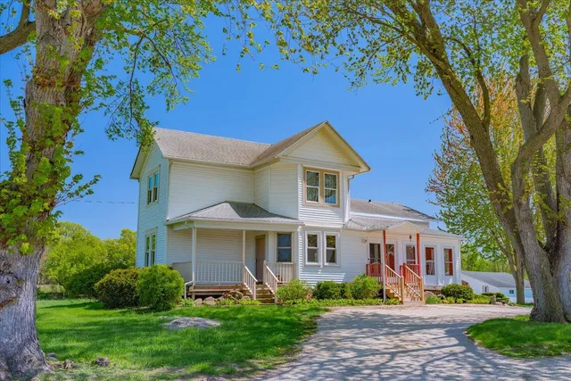 $640,000 | 3756 County Highway North, Milton, WI 53563