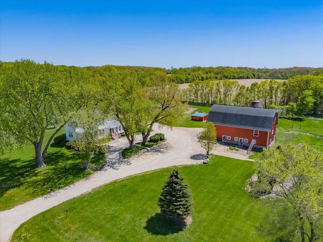 $640,000 | 3756 County Highway North, Milton, WI 53563