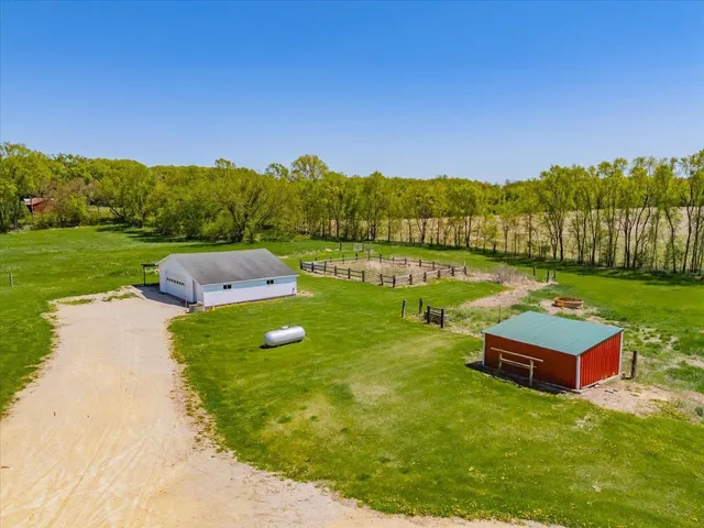 $640,000 | 3756 County Highway North, Milton, WI 53563