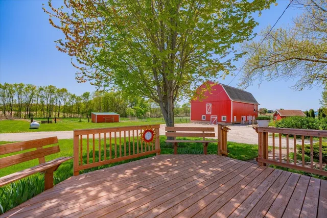 $640,000 | 3756 County Highway North, Milton, WI 53563