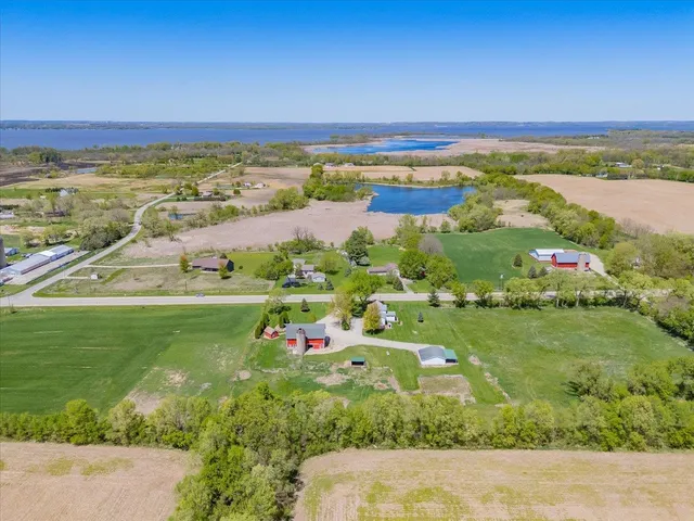 $640,000 | 3756 County Highway North, Milton, WI 53563