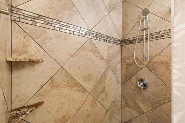 $429,000 | 25 Waipaa Lane, Unit 44201, Wailuku, HI 96793