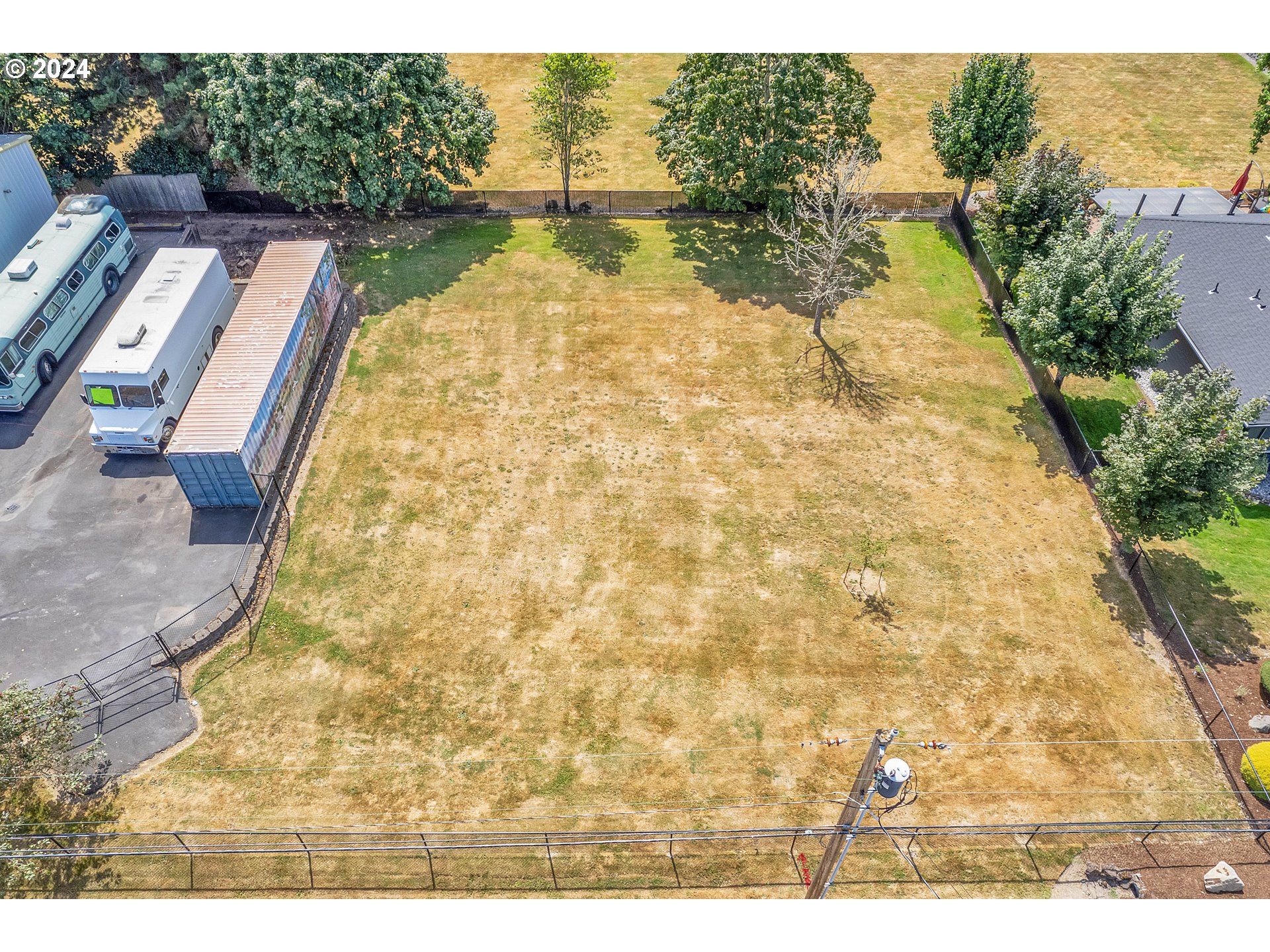28930 Southeast Powell Valley Road Gresham, OR 97080 - Photo 33 of 38 a view of a yard