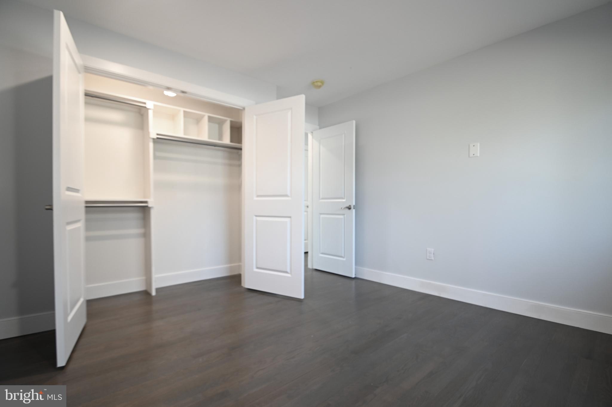 625 Rolling Dale Road Annapolis, MD 21401 - Photo 33 of 40 Master closet