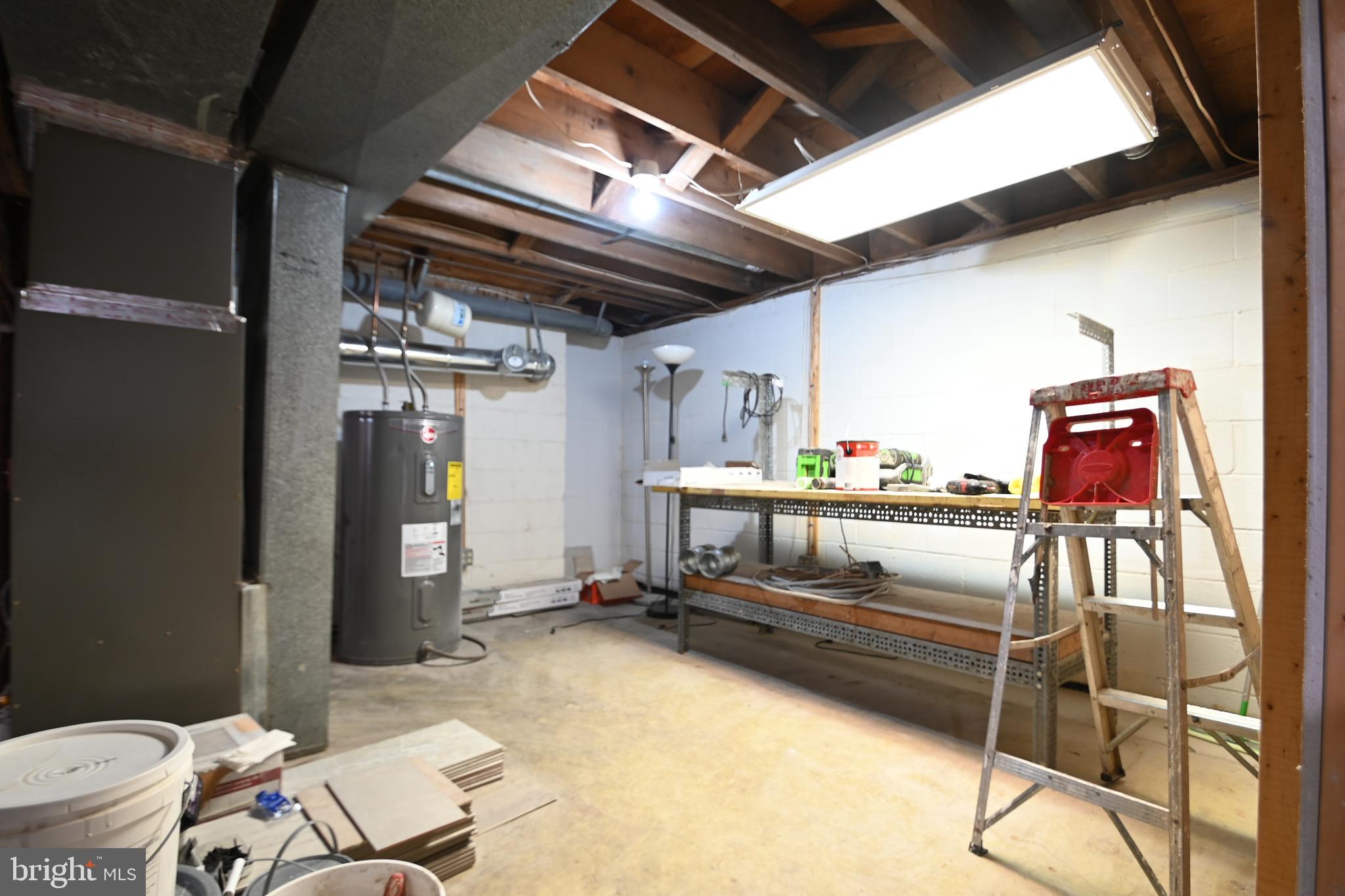 625 Rolling Dale Road Annapolis, MD 21401 - Photo 40 of 40 work place
