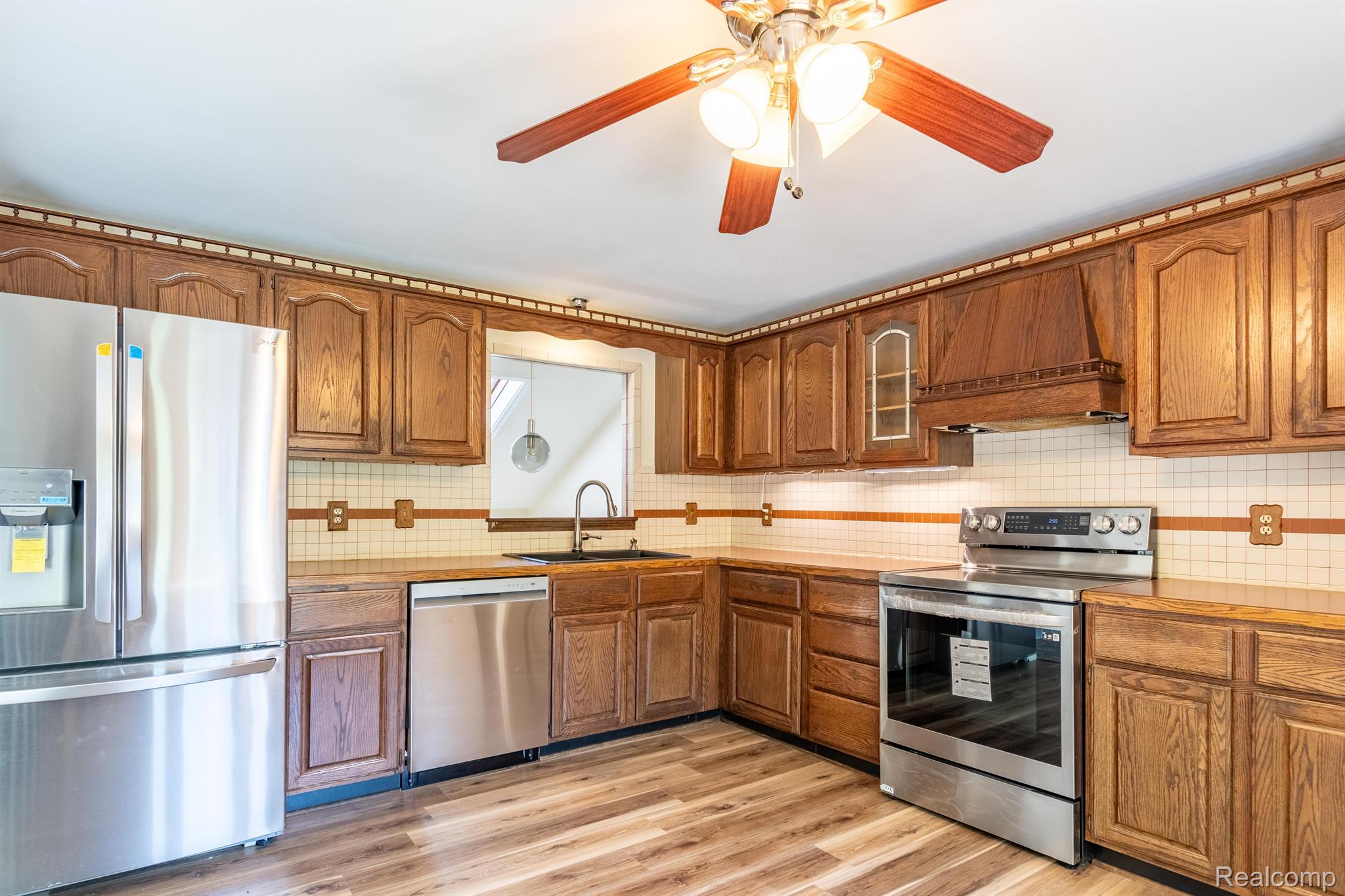 4133 Lahring Road Linden, MI 48451 - Photo 3 of 53