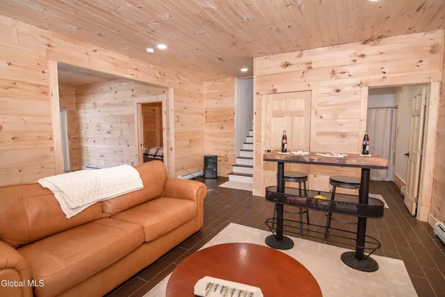 $599,900 | 360-372 Beattie Hollow Road, Salem, NY 12865