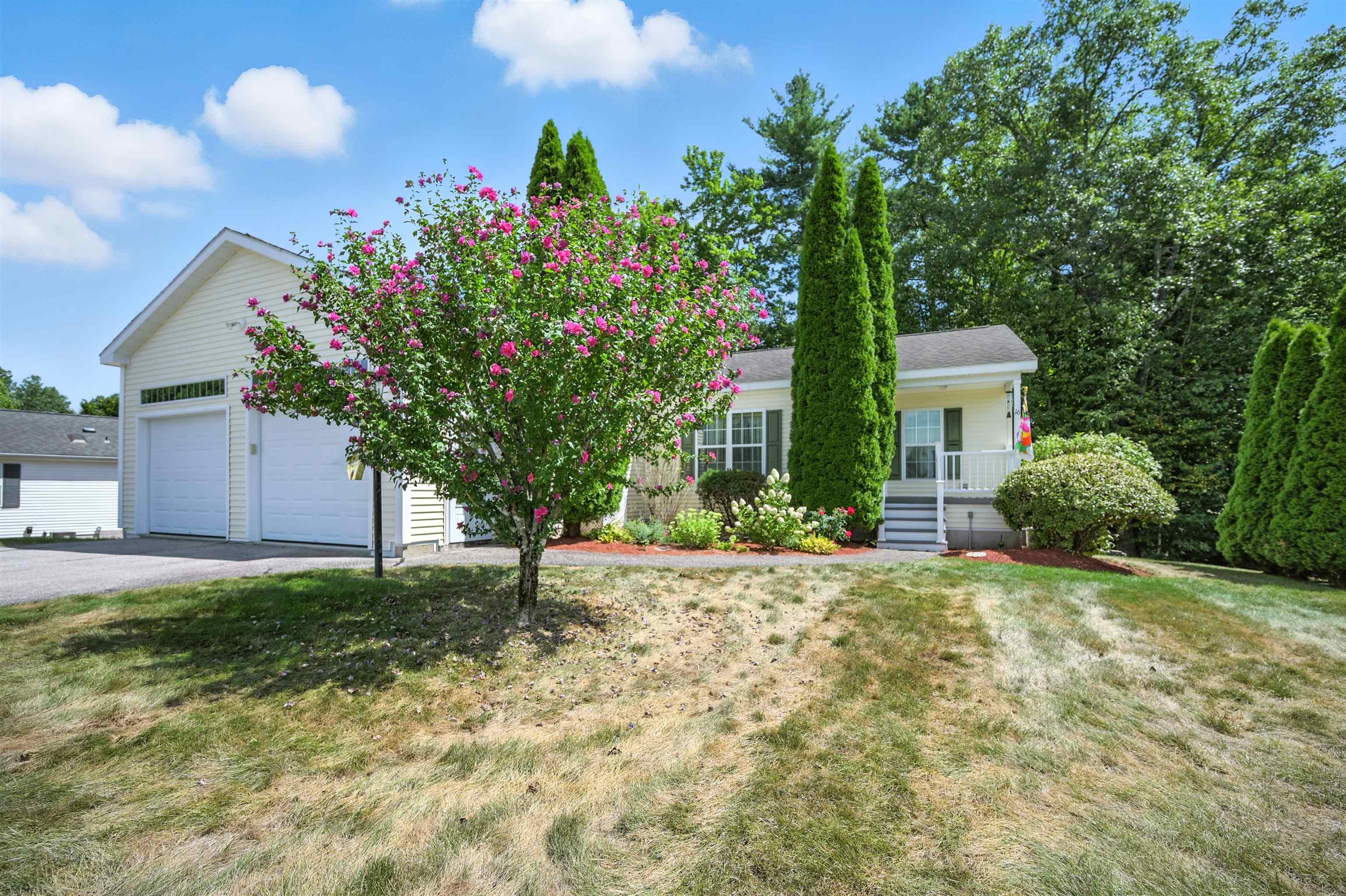 16 Sawmill Ridge, Unit 4114 Sandown, NH 03873 - Photo 1 of 54