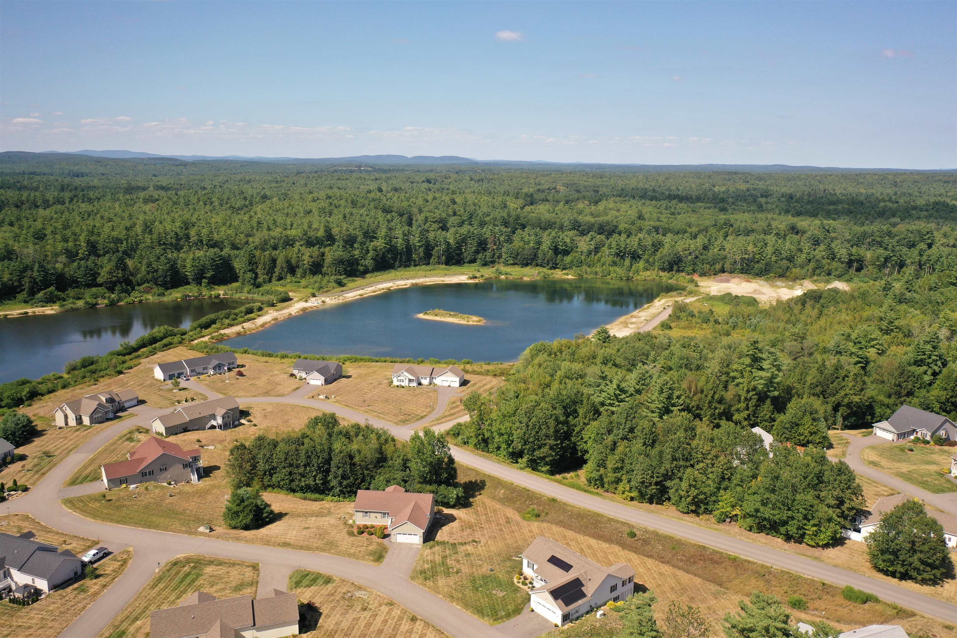 16 Sawmill Ridge, Unit 4114 Sandown, NH 03873 - Photo 12 of 54