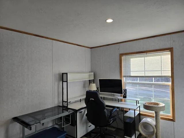 $300,000 | 72 Sawmill Road, Pownal, VT 05201