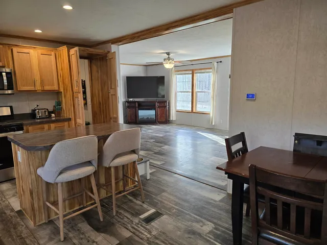 $300,000 | 72 Sawmill Road, Pownal, VT 05201