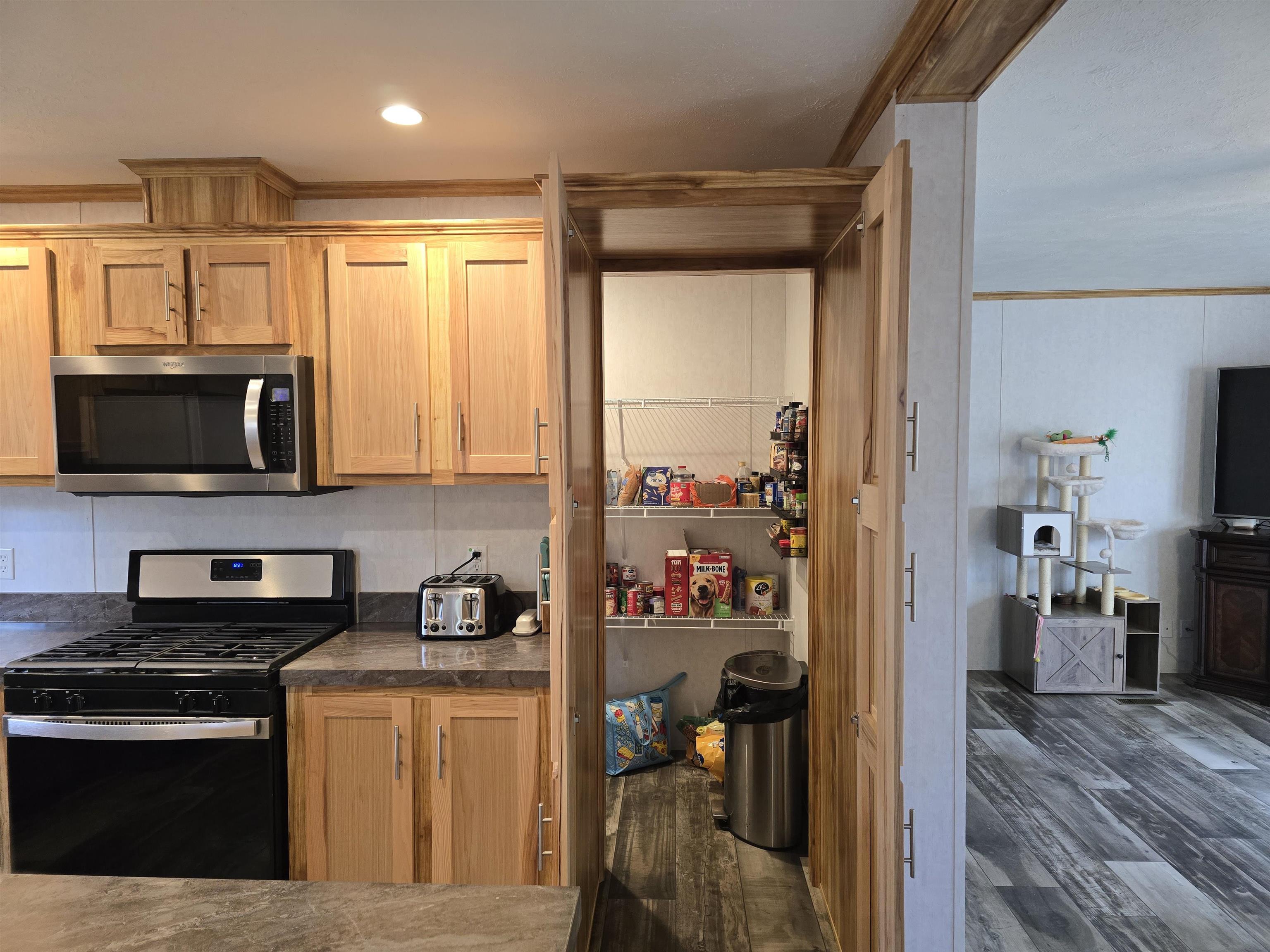 72 Sawmill Road Pownal, VT 05201 - Photo 8 of 28