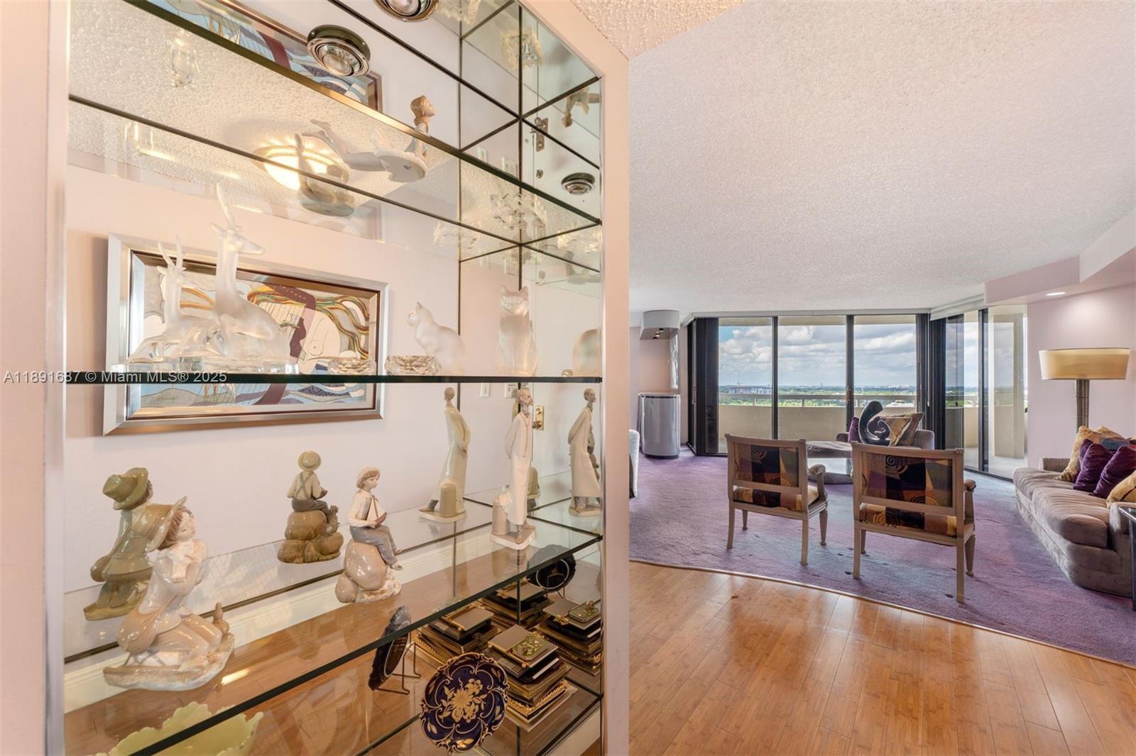 1000 Quayside Terrace, Unit PH9 Miami, FL 33138 - Photo 8 of 27 a living room with furniture