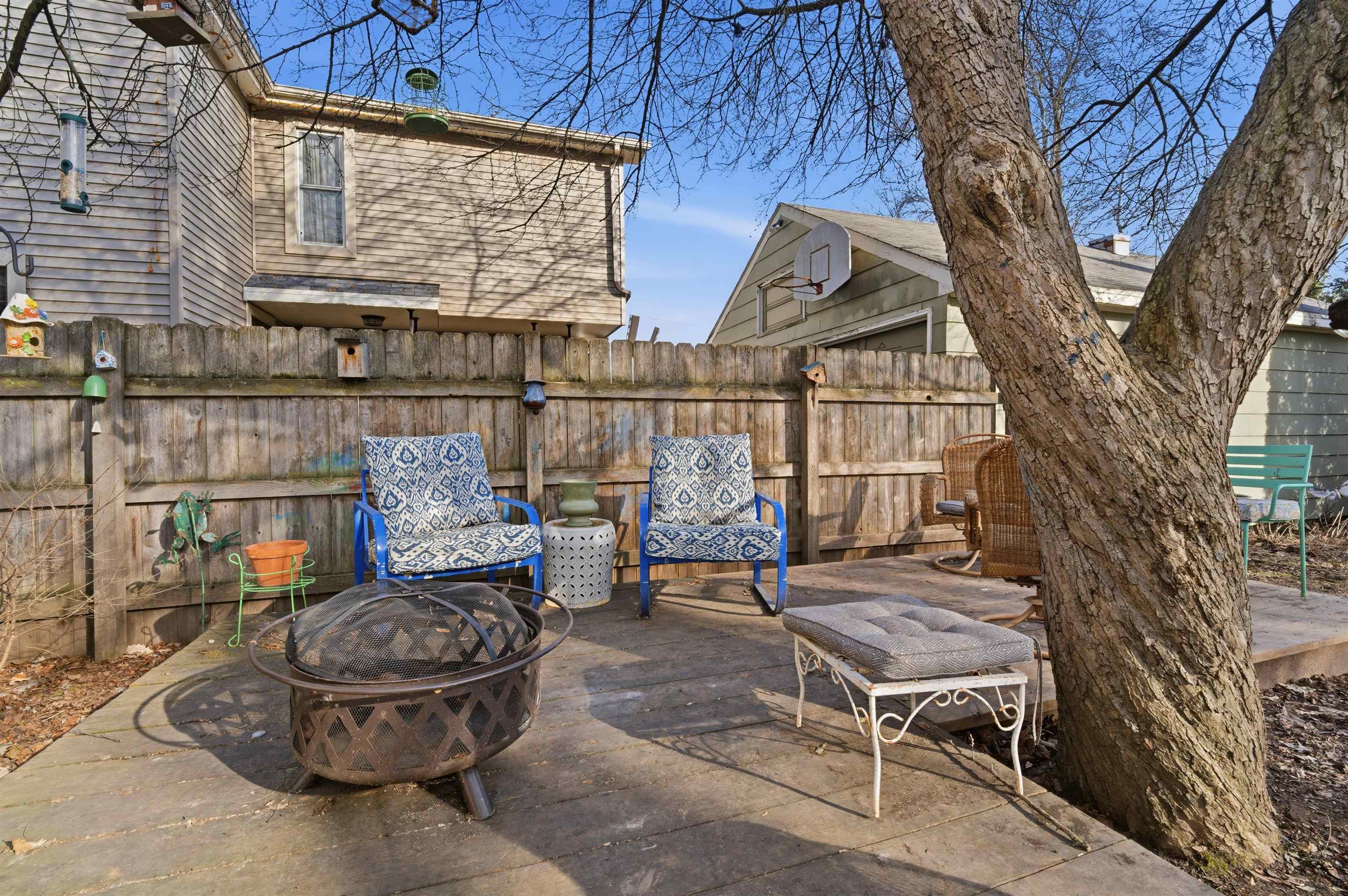 1019 West Oklahoma Street Appleton, WI 54914 - Photo 4 of 36