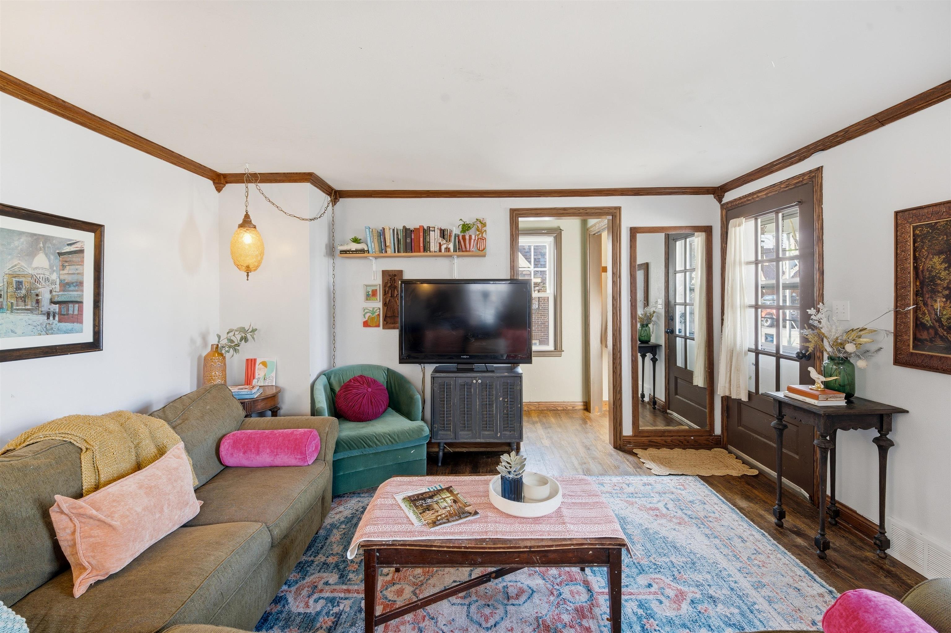 1019 West Oklahoma Street Appleton, WI 54914 - Photo 9 of 36