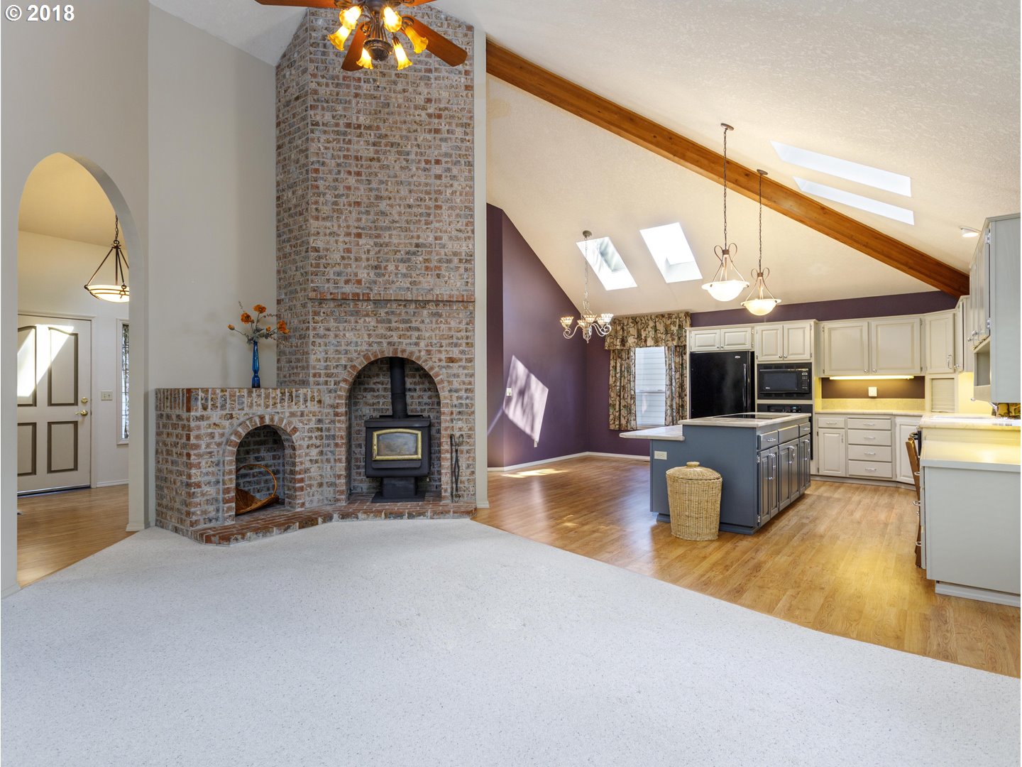 15100 Southwest Gull Drive Beaverton, OR 97007 - Photo 7 of 29 Fireplace Stove