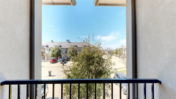 a view of a backyard with a backyard