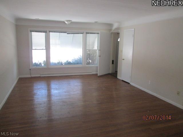 2628 Saybrook Road Cleveland, OH 44118 - Photo 6 of 10 Gallery Image 6