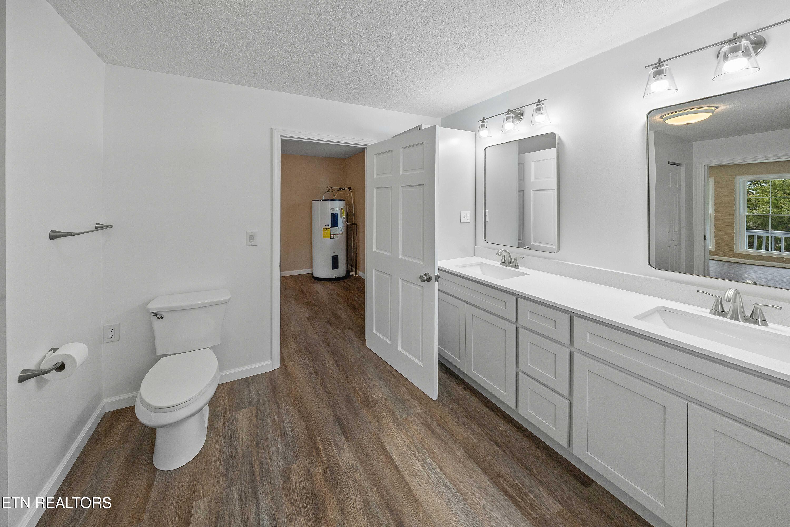 161 Steele Road Vonore, TN 37885 - Photo 11 of 43 Primary Bath