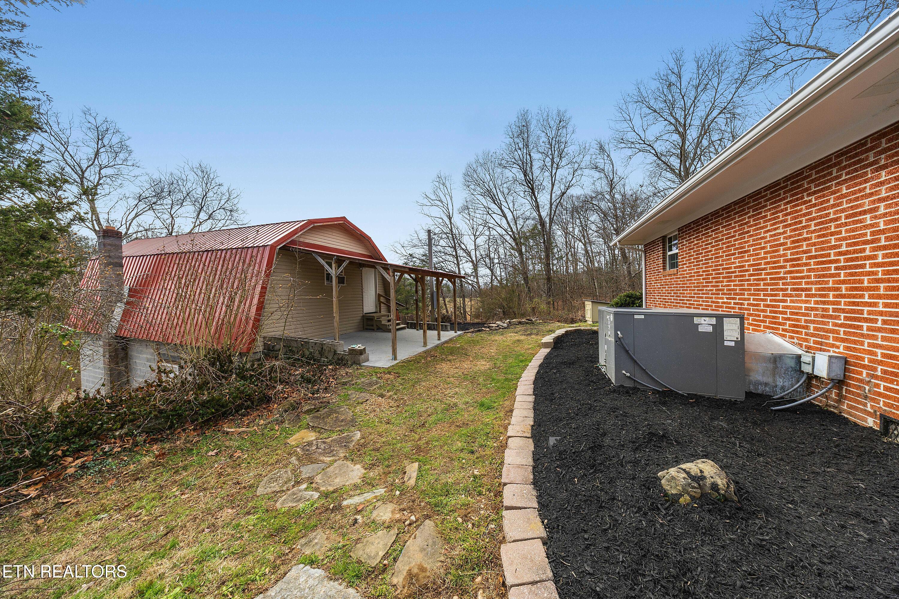 161 Steele Road Vonore, TN 37885 - Photo 14 of 43 Barn From House