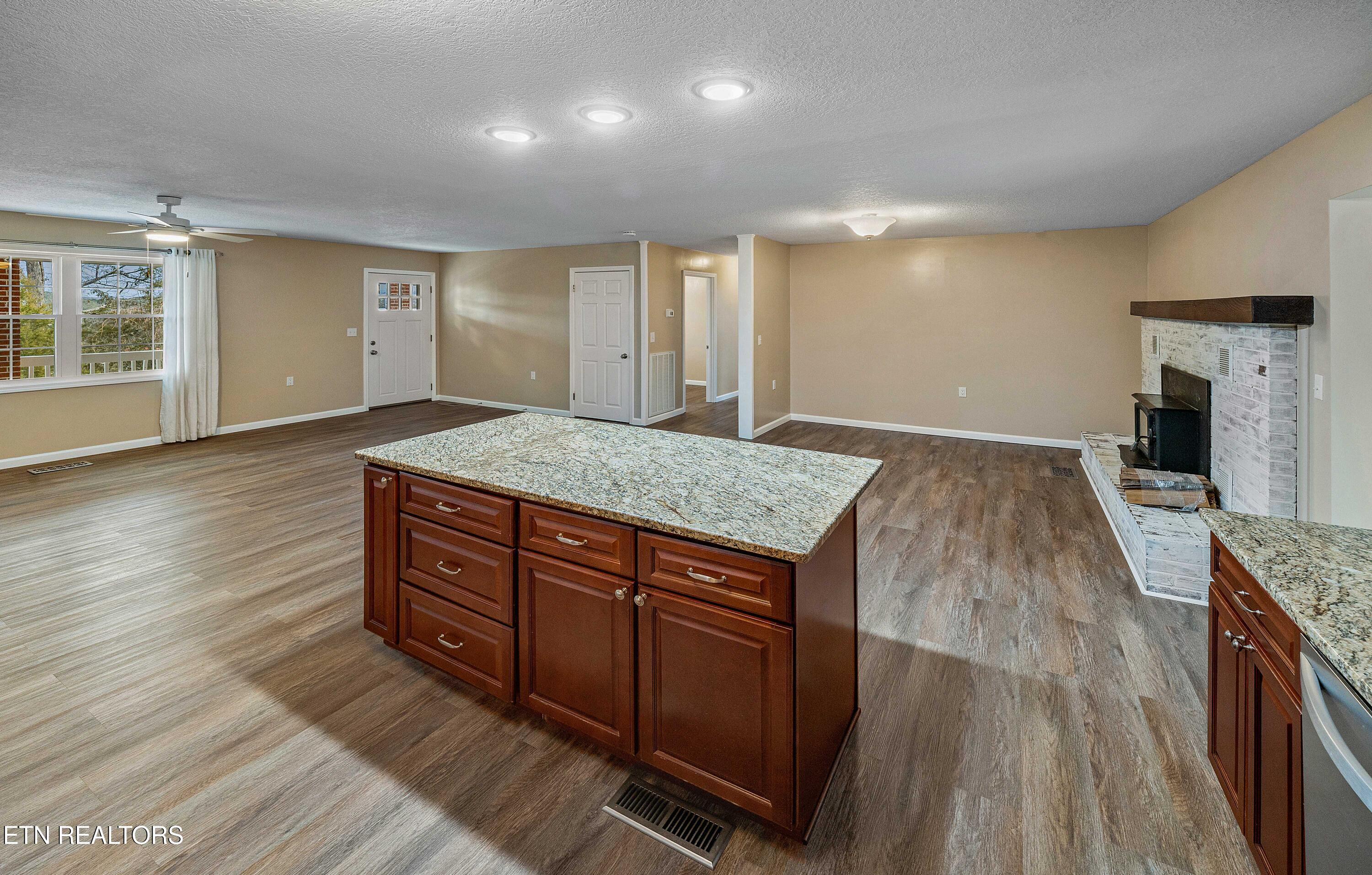 161 Steele Road Vonore, TN 37885 - Photo 24 of 43 New LVP Floors Throughout