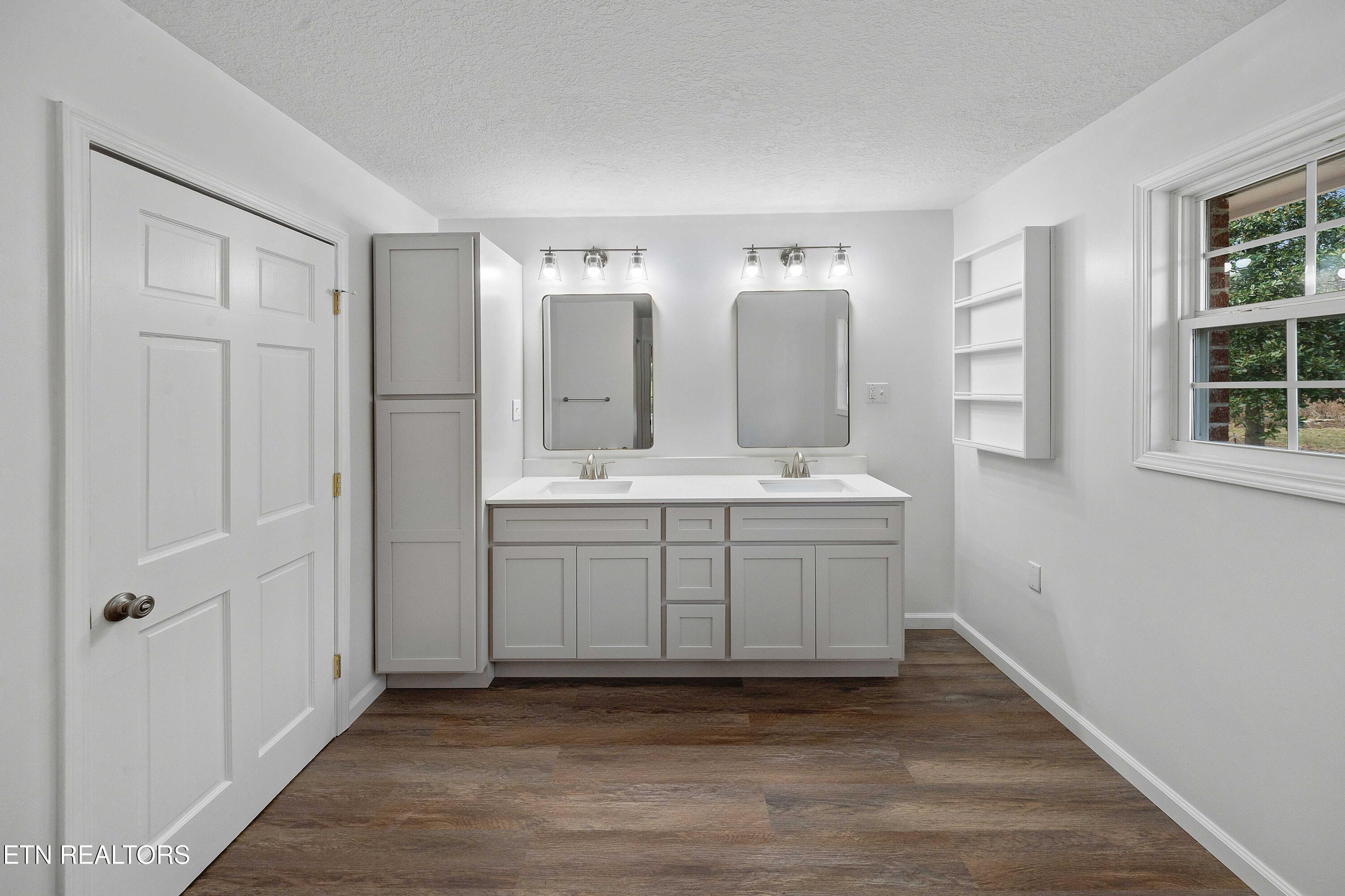 161 Steele Road Vonore, TN 37885 - Photo 10 of 43 Primary Bath