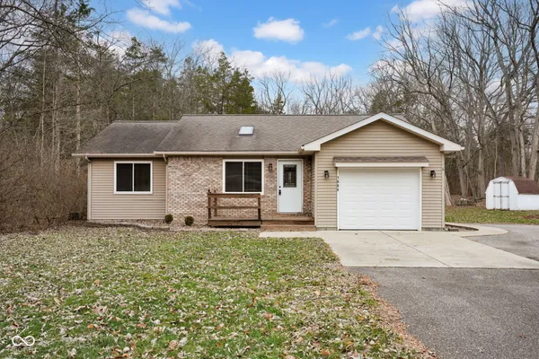 $210,000 | 1980 East County Road 100 South, North Vernon, IN 47265