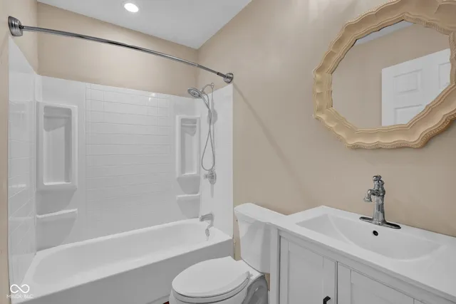 $215,000 | 1980 East County Road 100 South, North Vernon, IN 47265