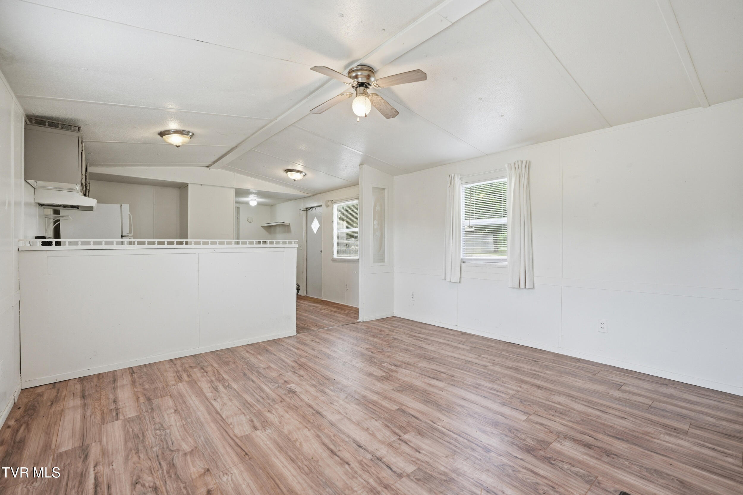184 Harmony Road Jonesborough, TN 37659 - Photo 4 of 33 29_220 harmony rd-54