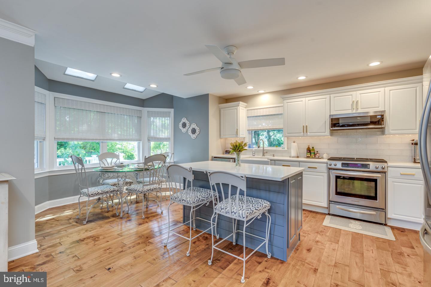 8 Fox Run Drive Mount Laurel, NJ 08054 - Photo 12 of 33 Stainless Appliances