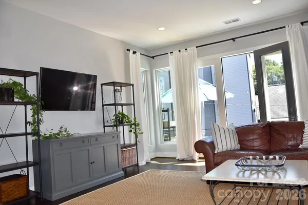 $3,750 | 916 Westbrook Drive, Unit B, Charlotte, NC 28202