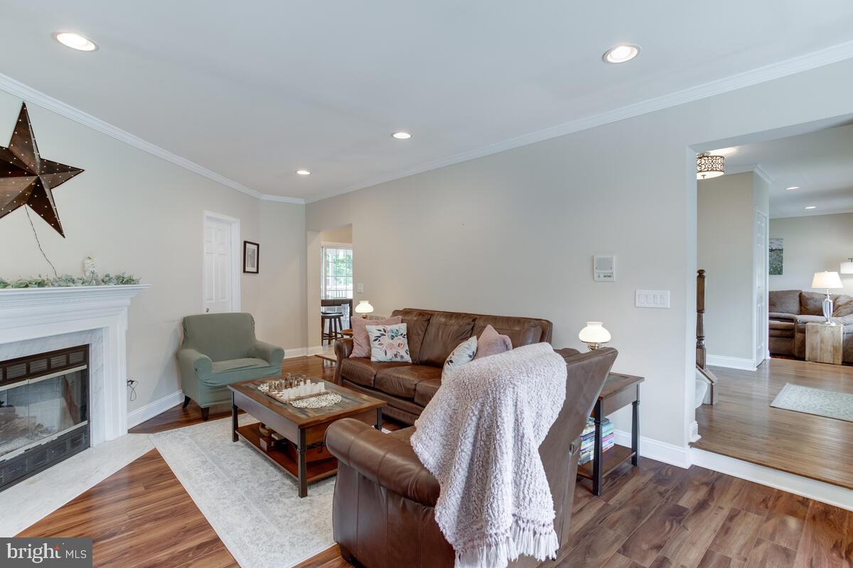6505 Walker Branch Drive Laurel, MD 20707 - Photo 25 of 60 Family room main level