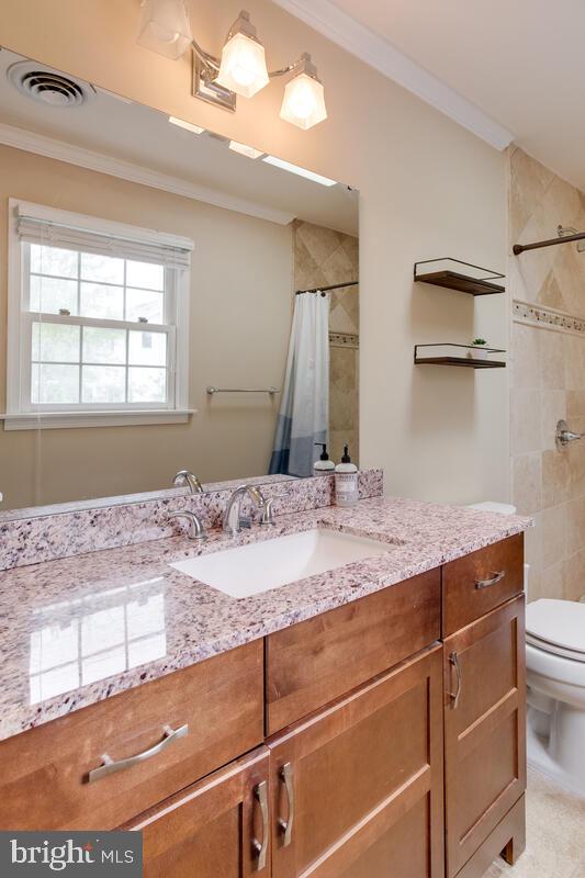 6505 Walker Branch Drive Laurel, MD 20707 - Photo 33 of 60 Primary en suite